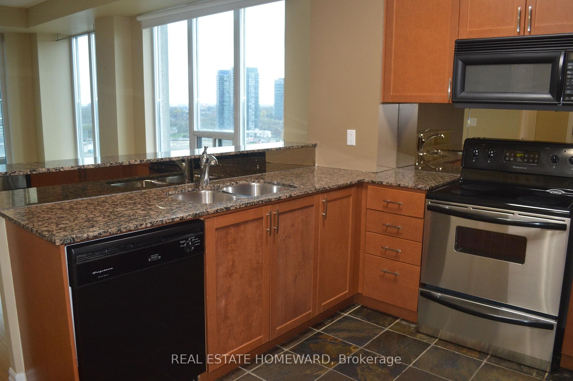 2121 Lake Shore Boulevard Unit 1802 photo 32