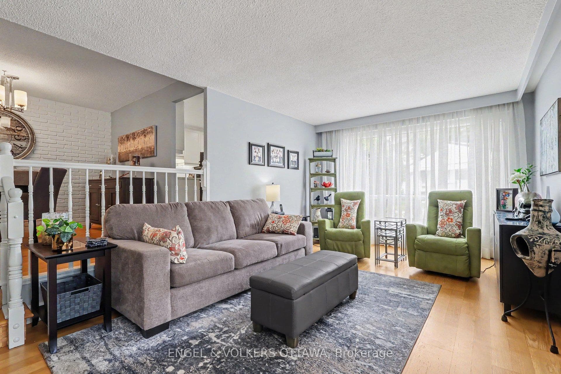 915 Elmsmere Road Unit 109 photo 10
