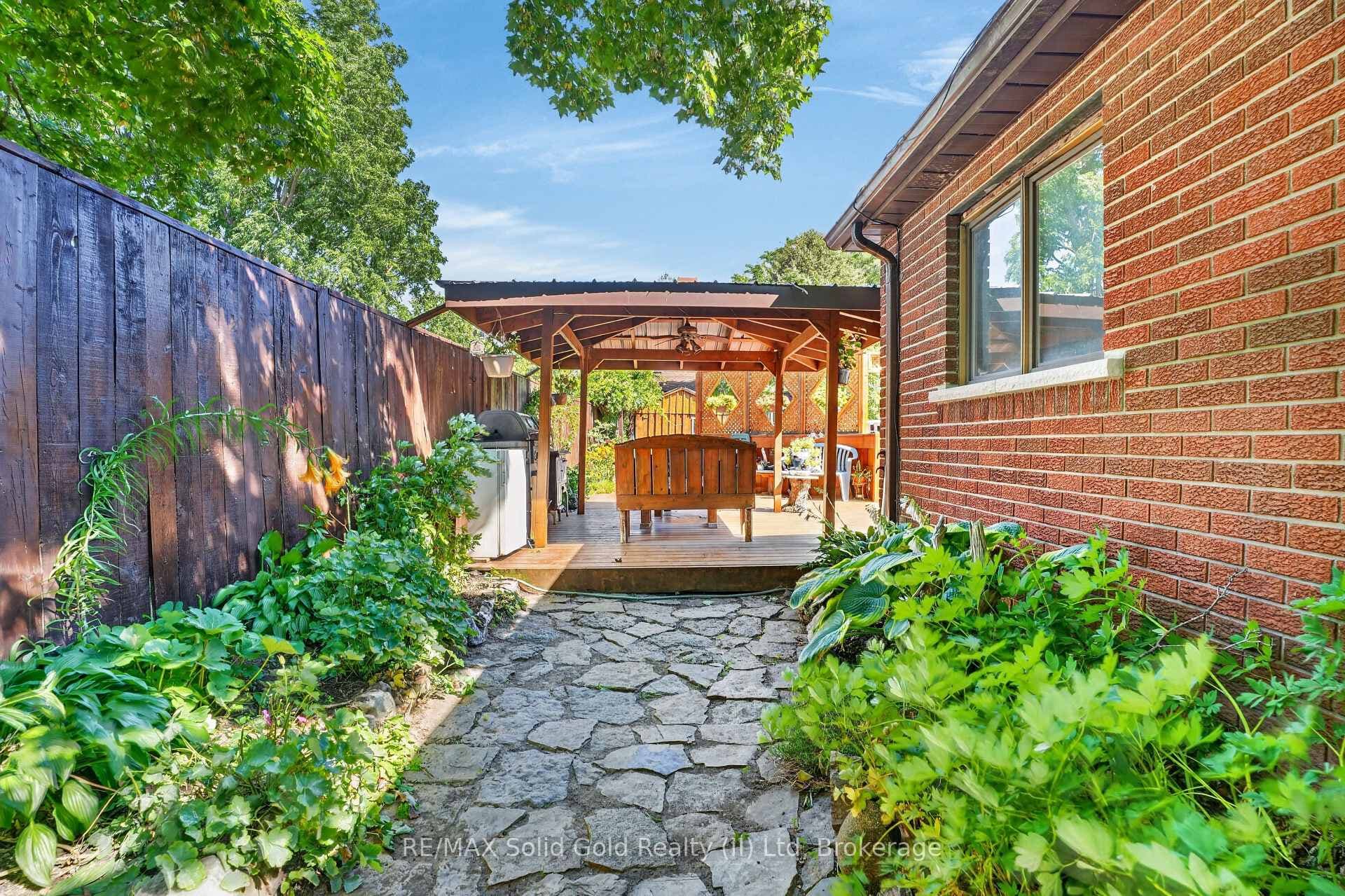 23 Mcrae Street photo 4