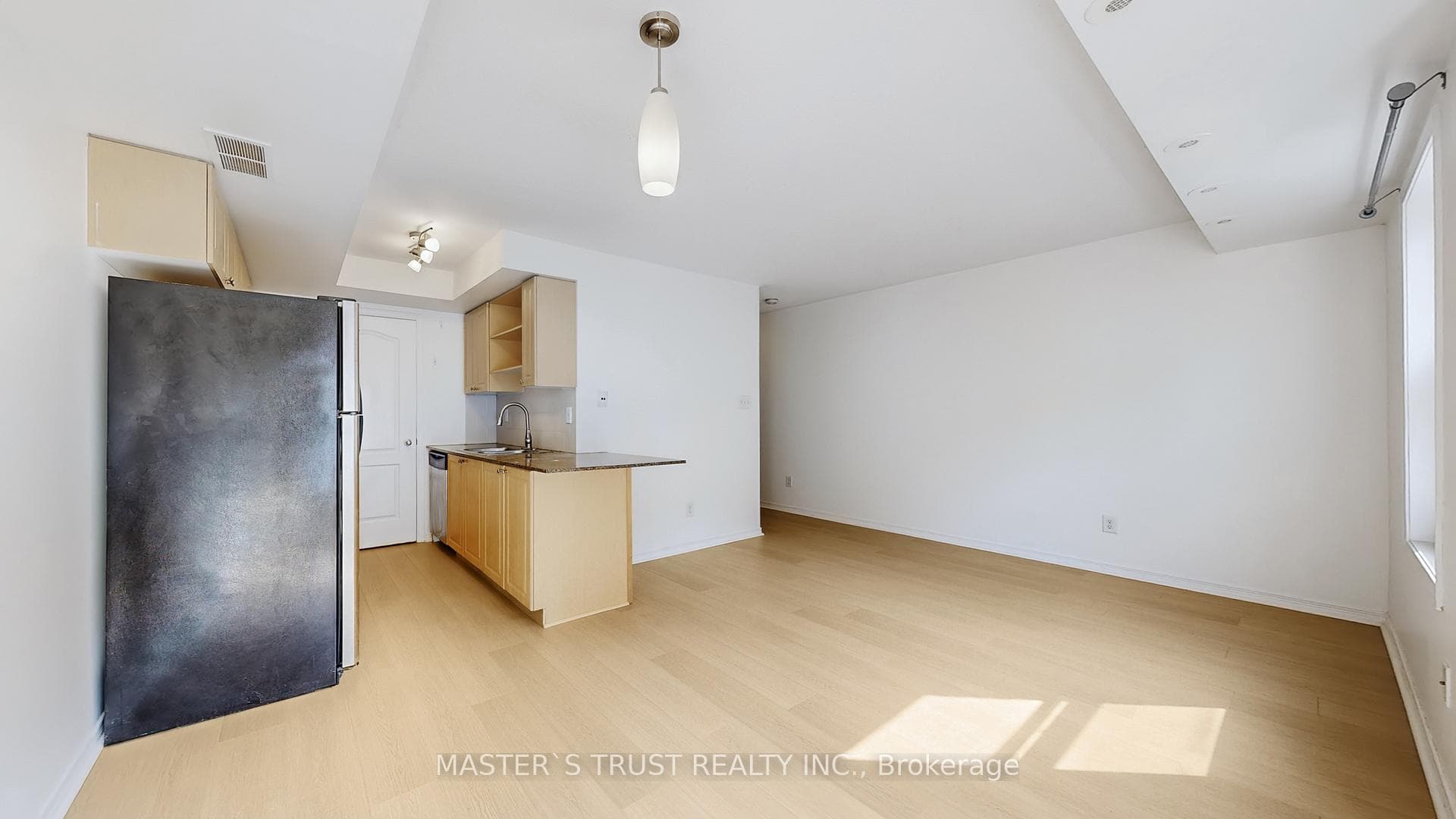 74 Munro Street Unit Unit 4 photo 6