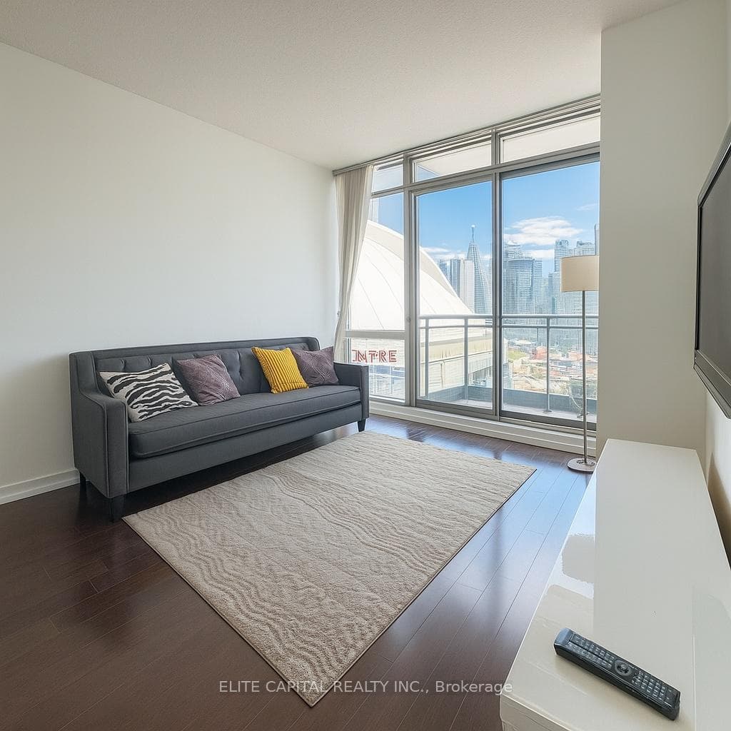 5 Mariner Terrace Unit 1811 photo 4