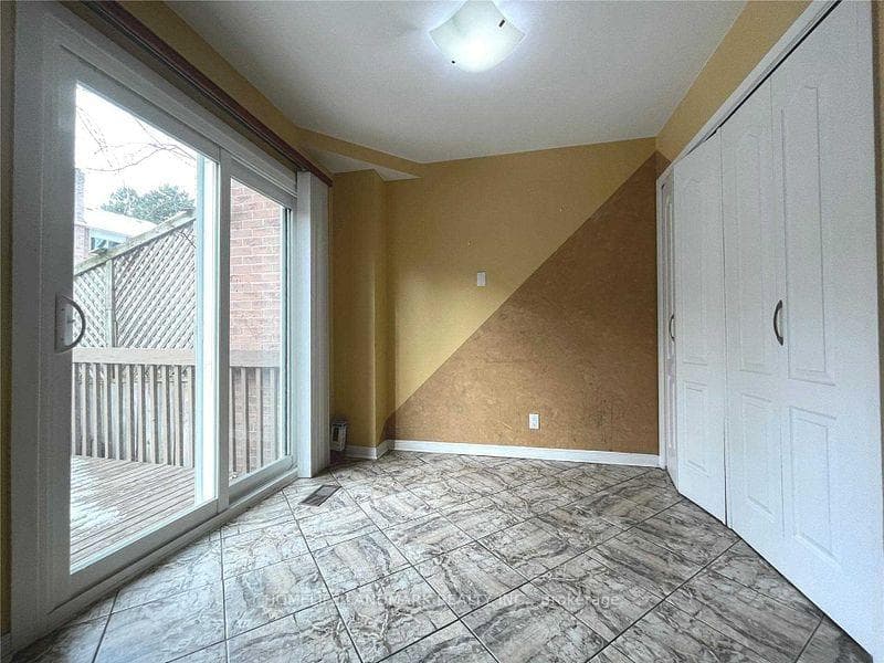26 Joanna Crescent photo 9