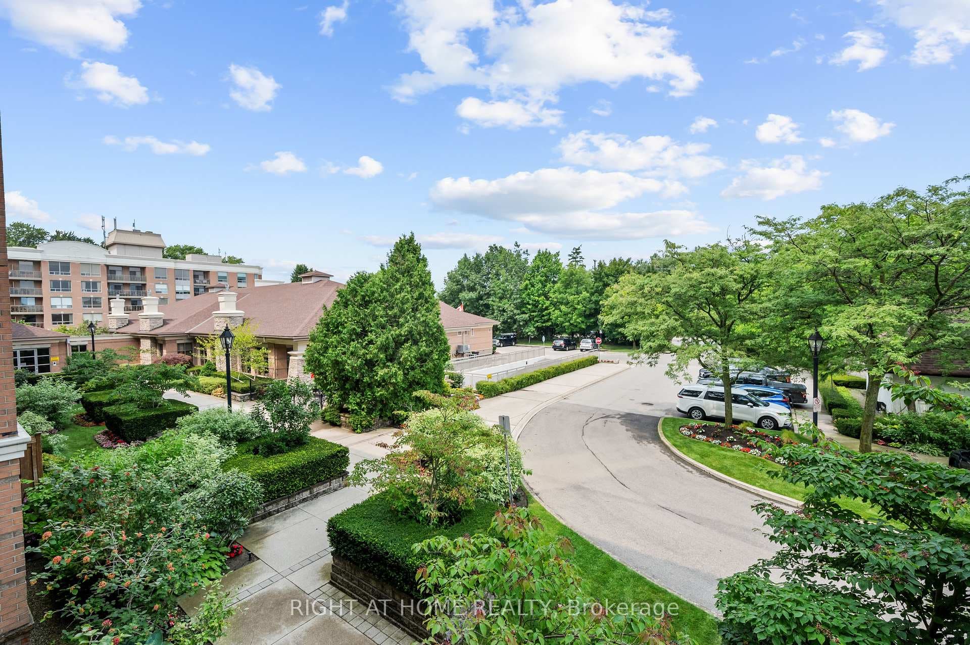 100 Burloak Drive Unit 1214 photo 17