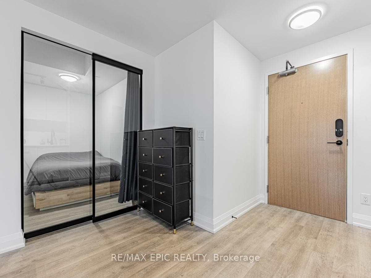 2369 Danforth Avenue Unit 317 photo 6