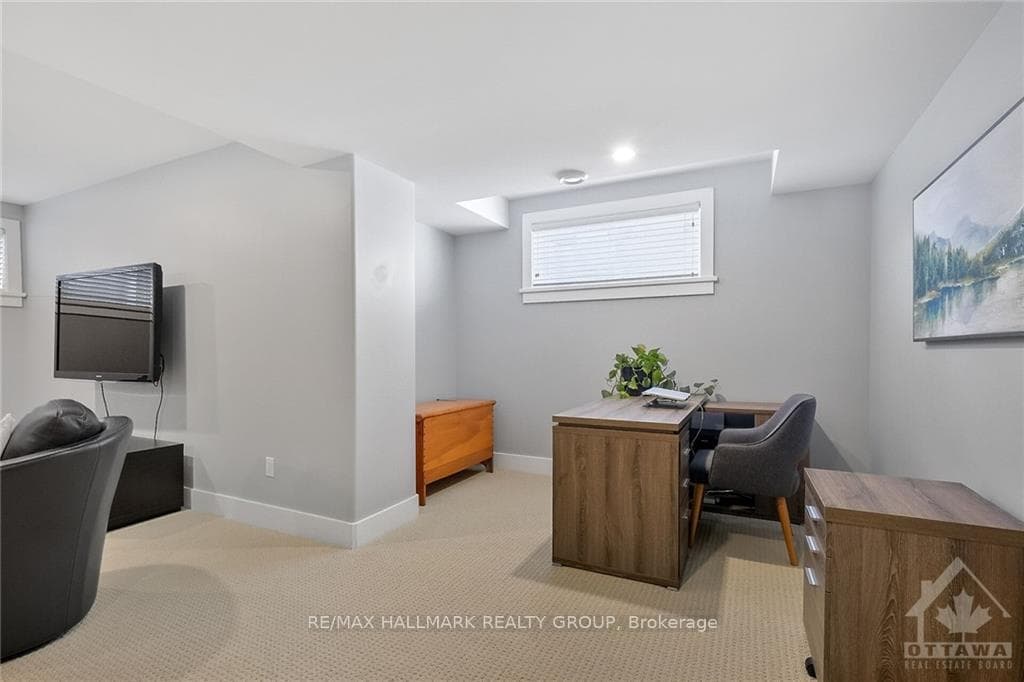 266 WEST RIDGE Drive photo 26