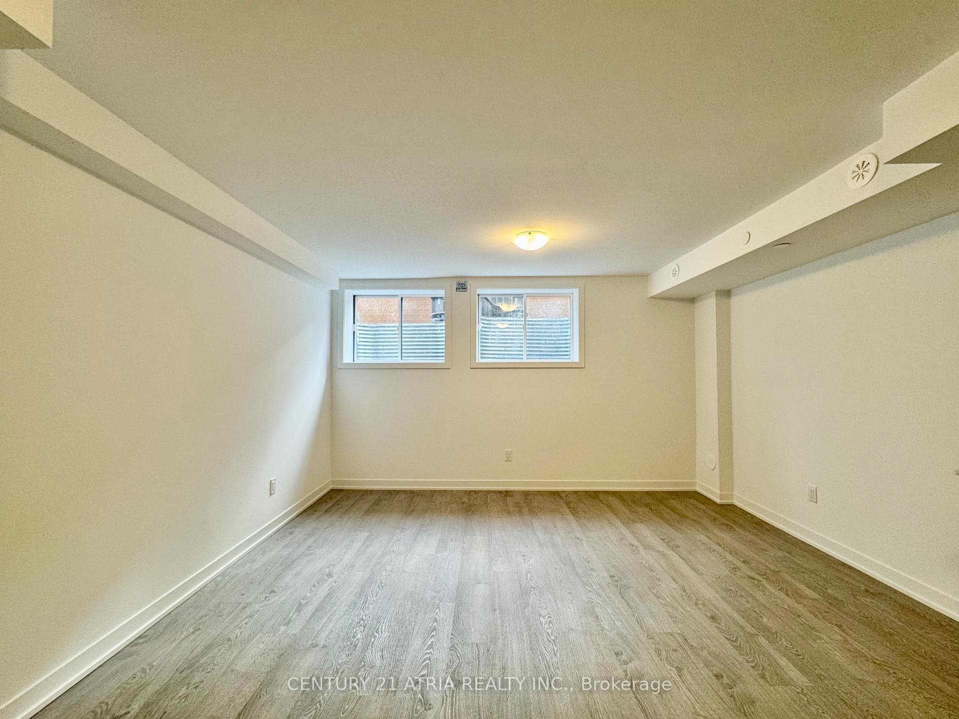 22 Deep Roots Terrace photo 4