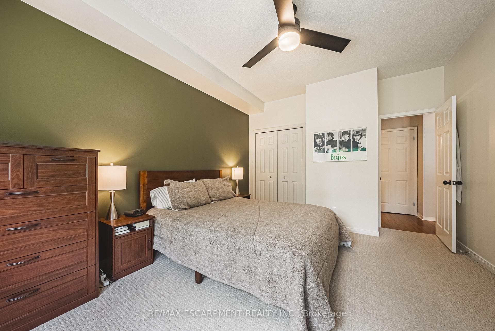 180 Limeridge Road Unit 103 photo 13