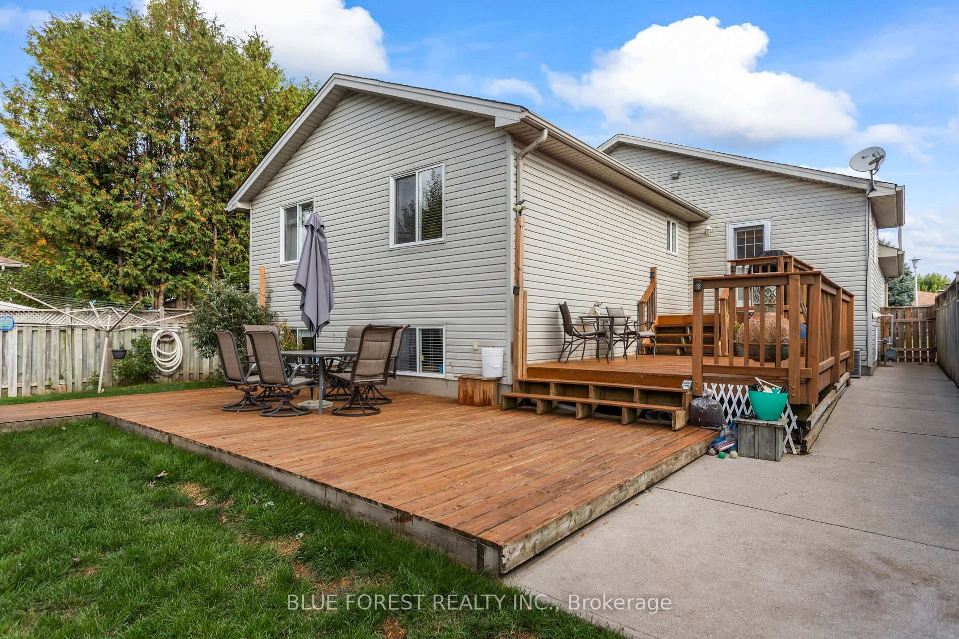 31 Dartmouth Drive photo 36