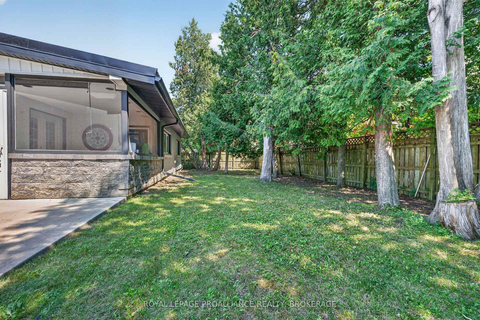 843 Woodbine Road photo 38