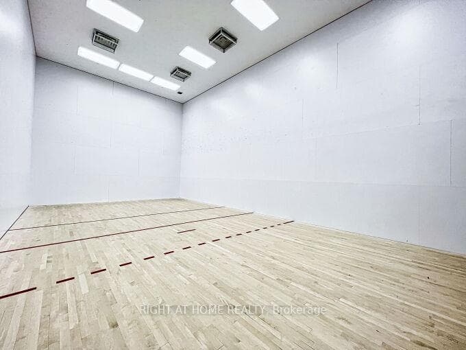 16 Yonge Street Unit 803 photo 31