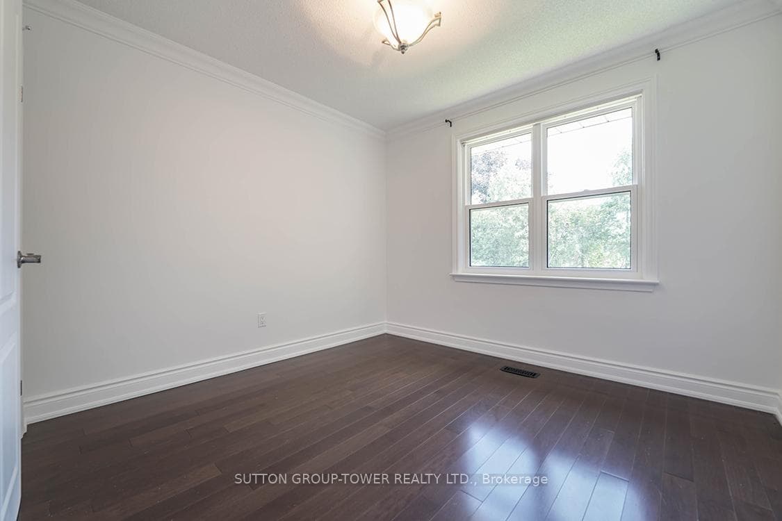 225 Park Lawn Road photo 23