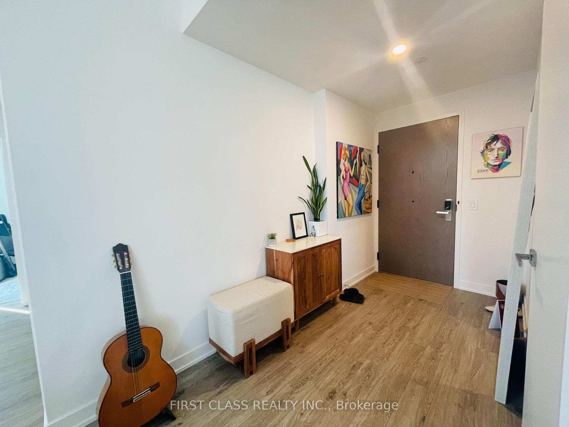 30 Tretti Way Unit 921 photo 2