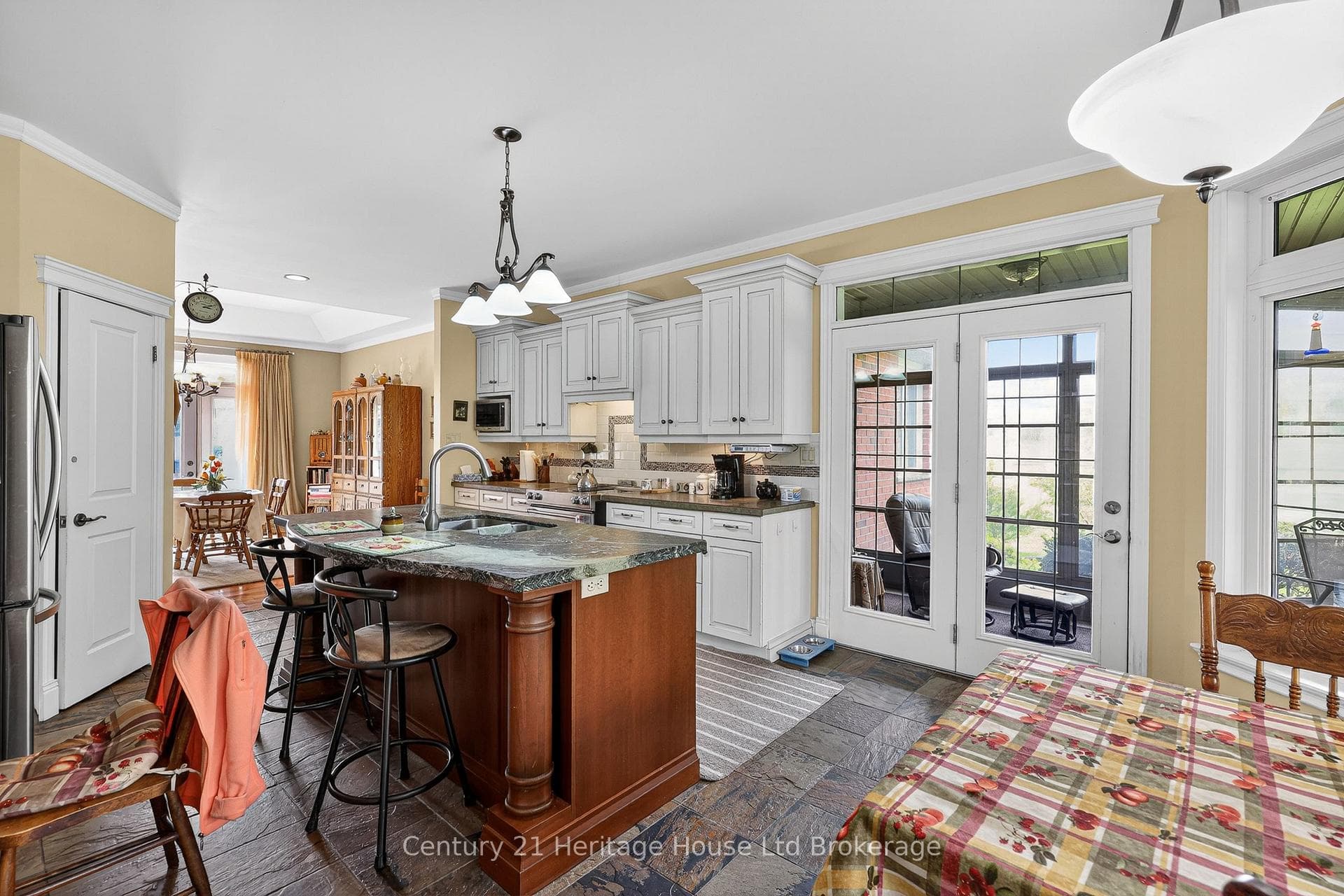 15 Hampden Street photo 11
