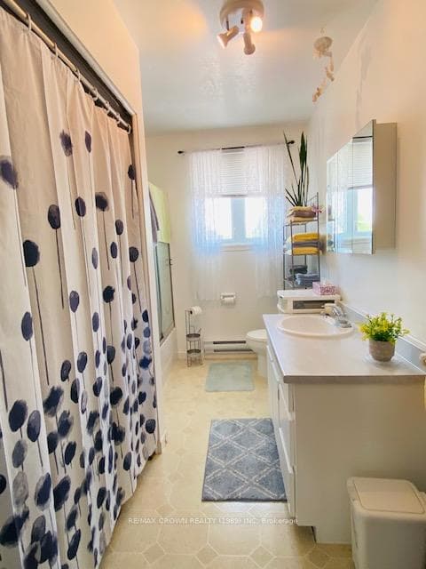 2ND FLOOR APARTMENT