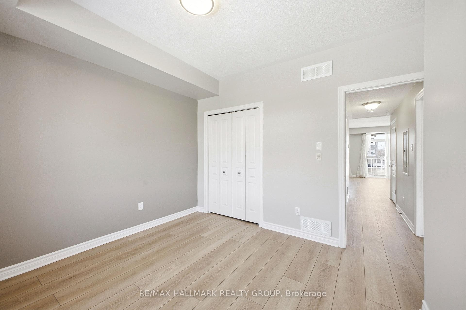 170 Hornchurch Lane Unit C photo 28