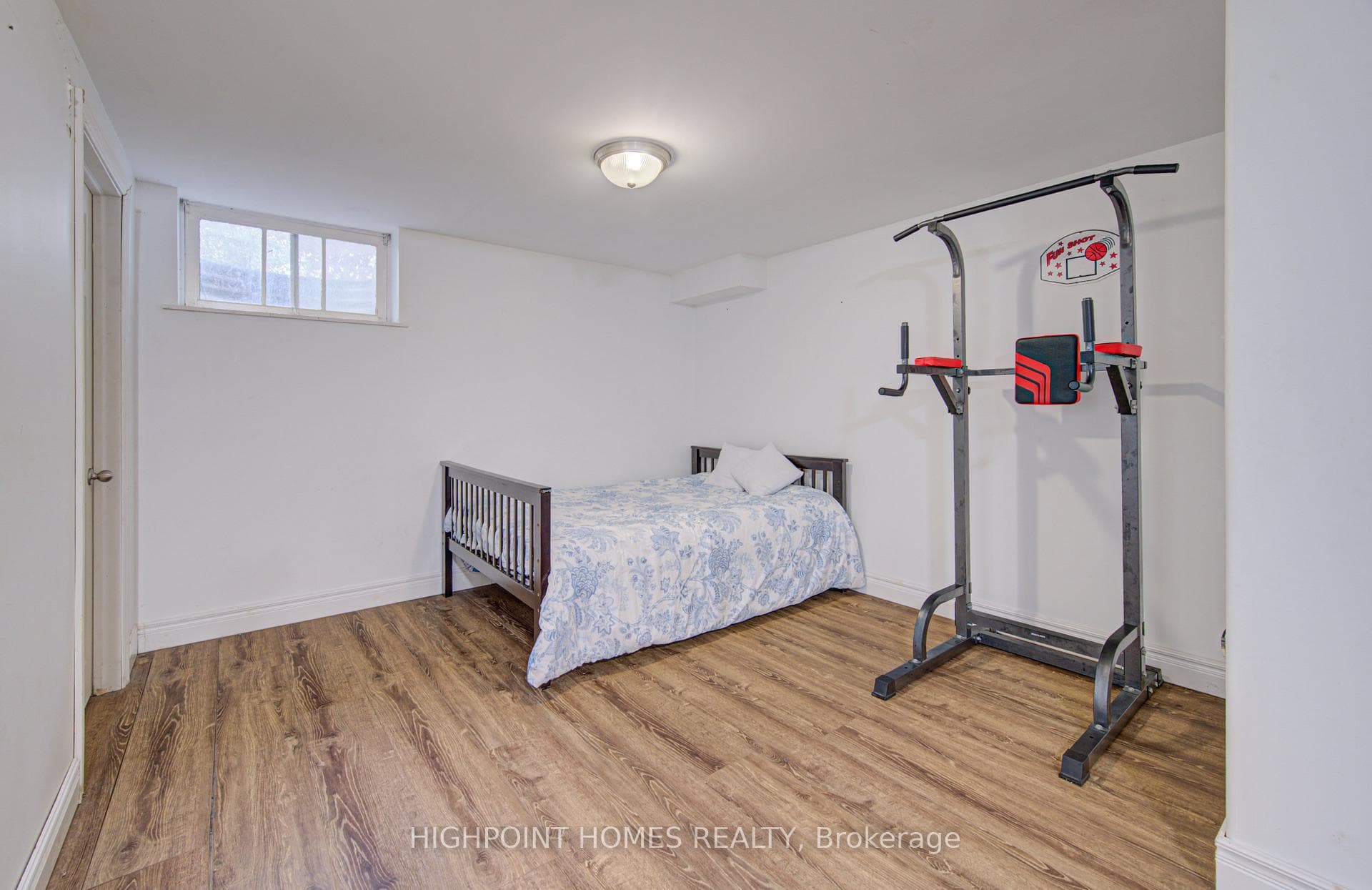 5438 Trafalgar Road photo 34