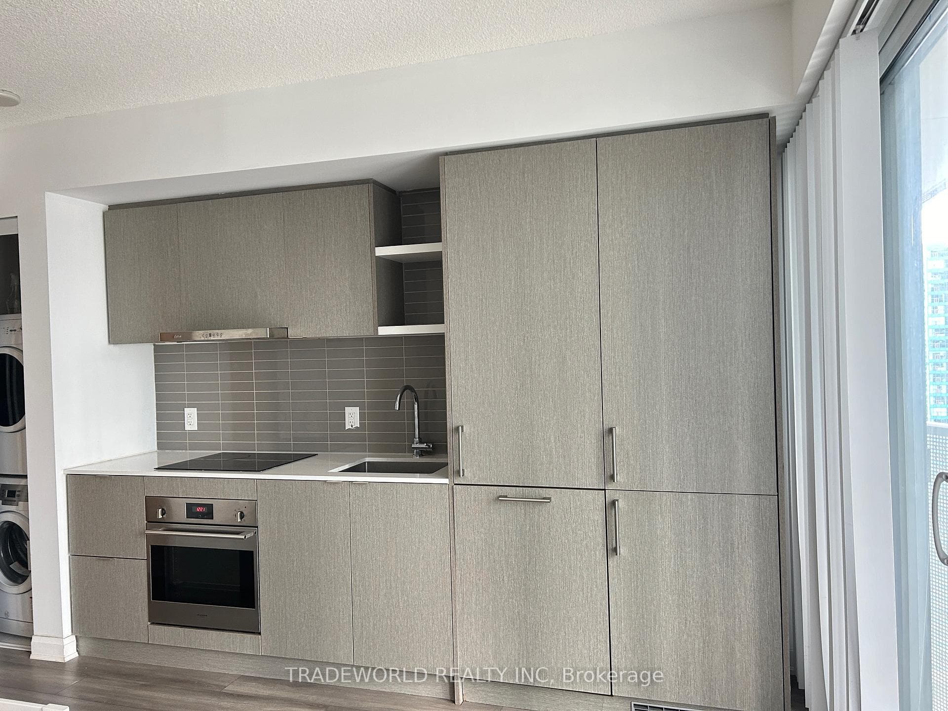 100 Harbour Street Unit 2711 photo 2