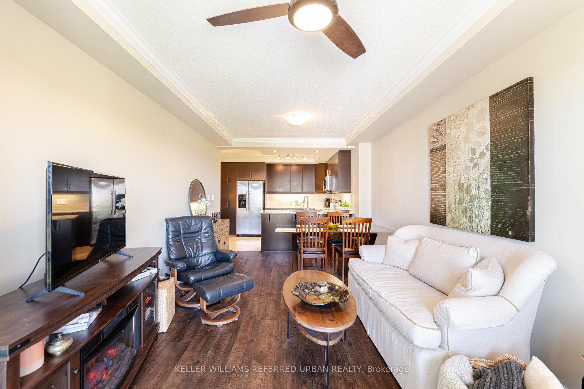 539 BELMONT Avenue Unit 704 photo 14