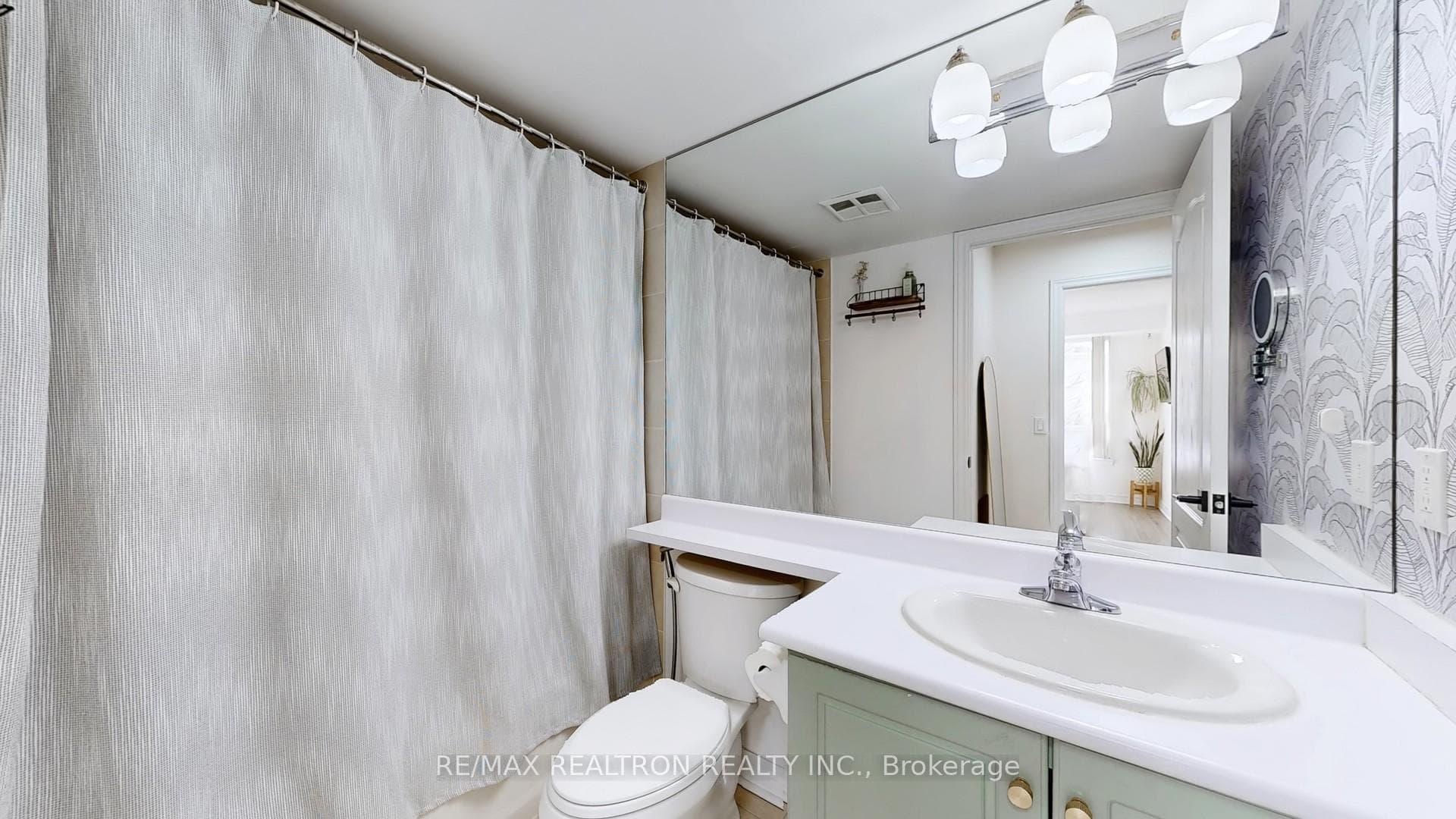50 Disera Drive Unit 201 photo 25
