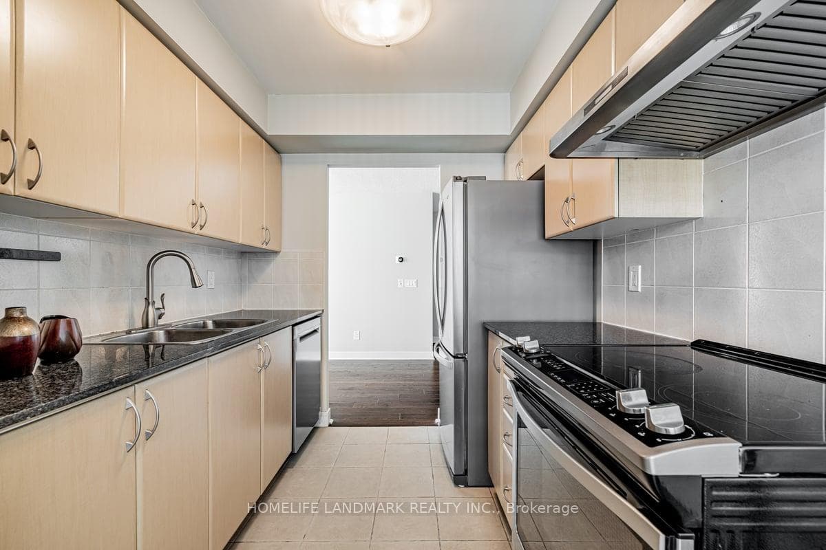 35 Bales Avenue Unit 1211 photo 10