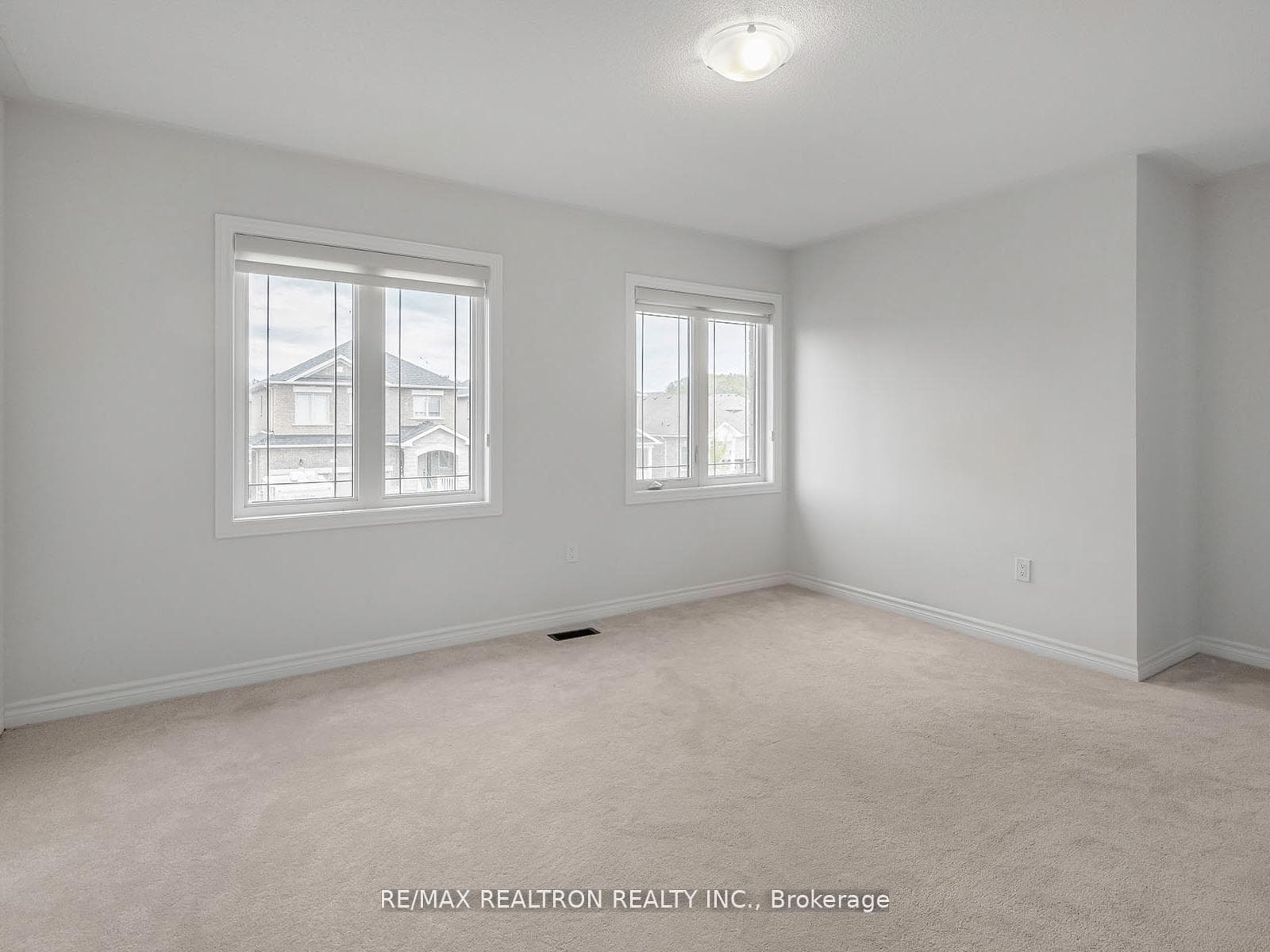 13 Stoddart Street photo 23