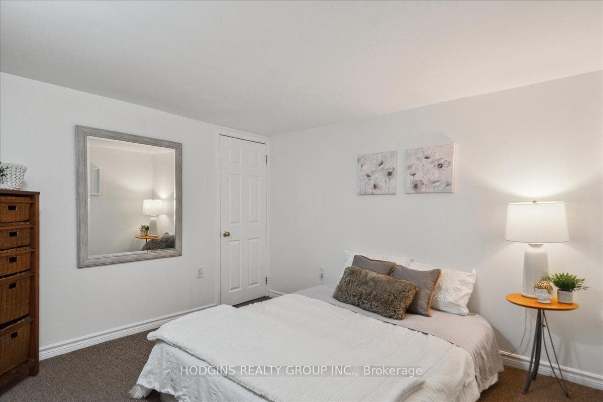 65 Mineola Road Unit LOWER photo 6