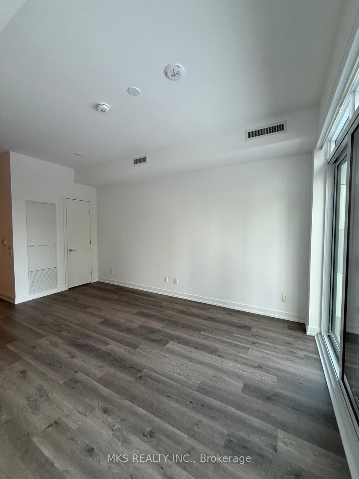771 Yonge Street Unit 1210 photo 33