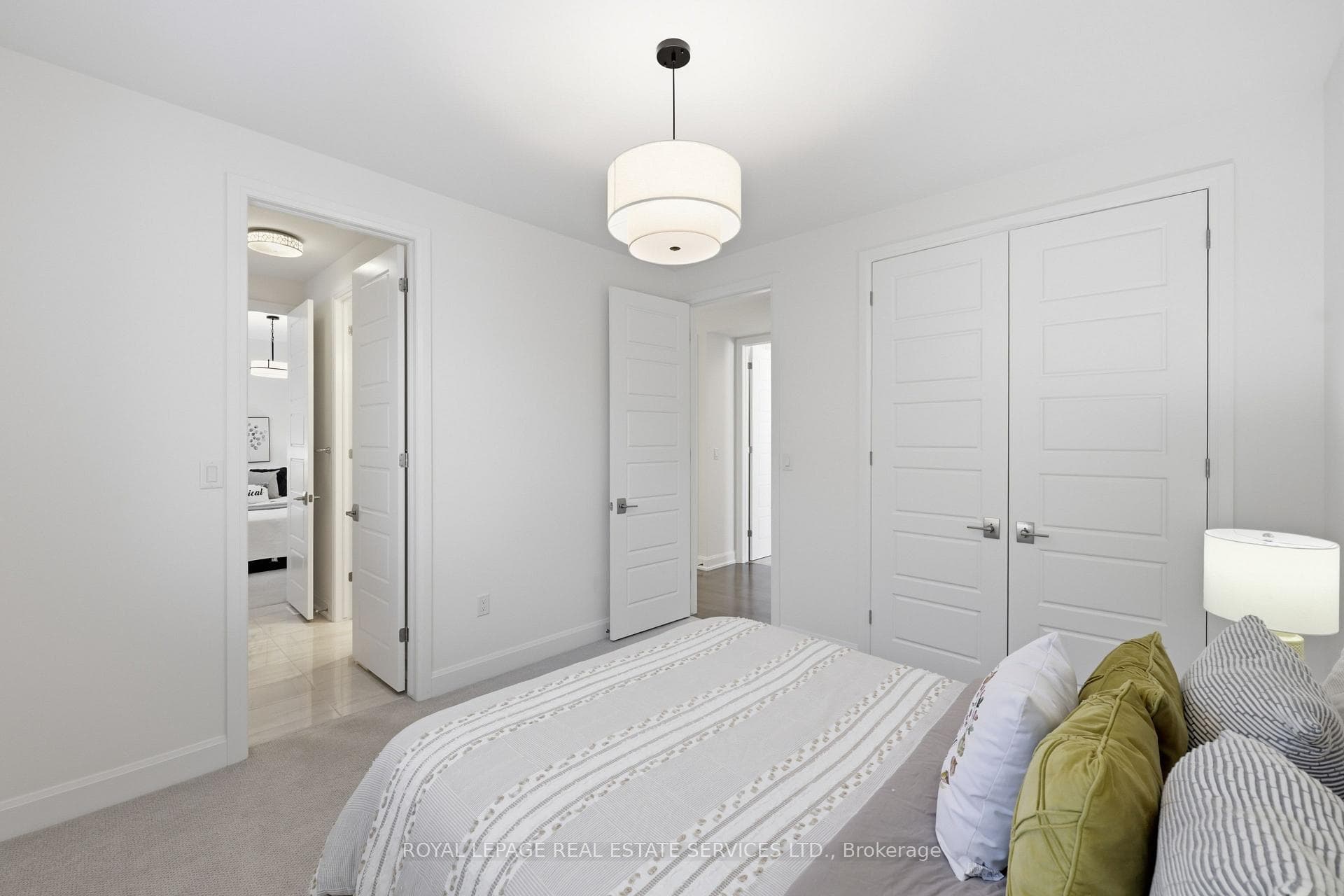 272 Wisteria Way photo 34