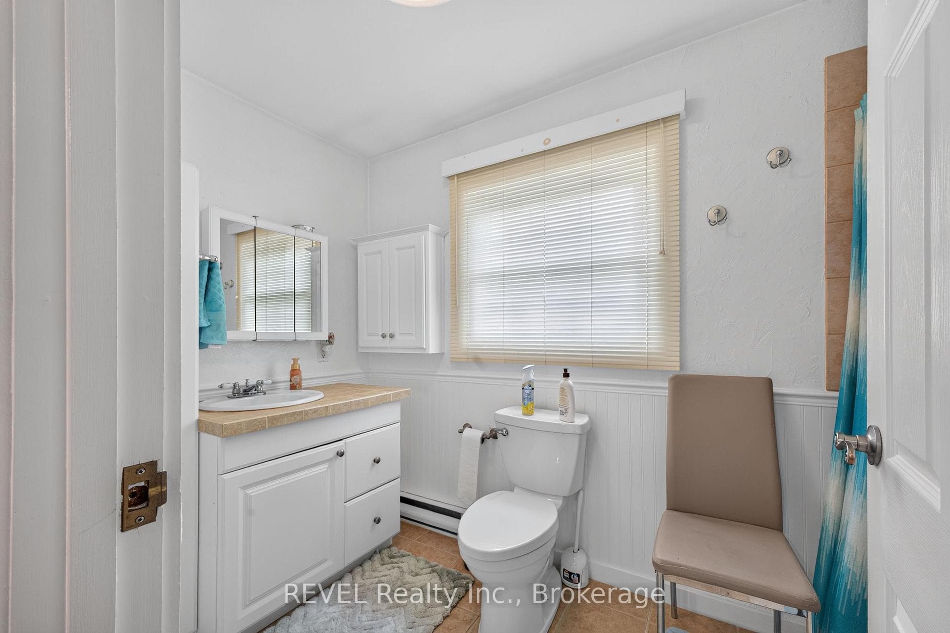 3262 Young Avenue photo 16