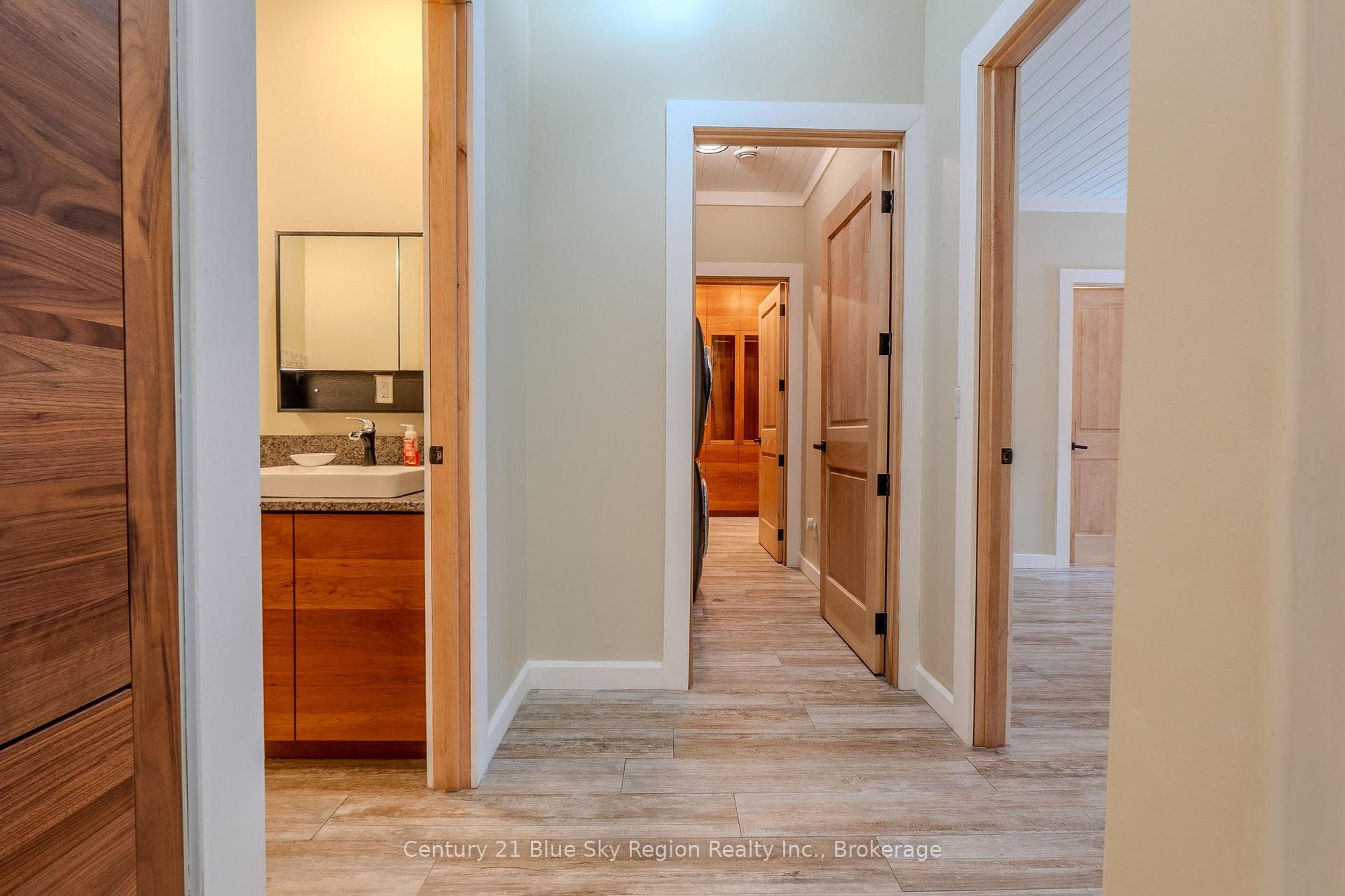 79 Hillcrest Road photo 23