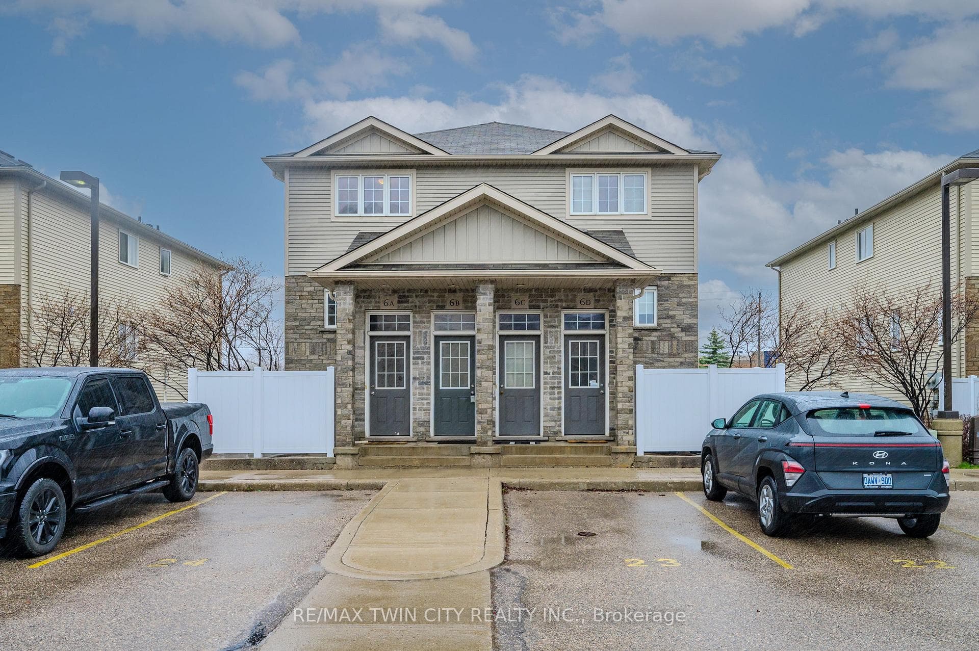 240 Westmeadow Drive Unit 6B photo 1