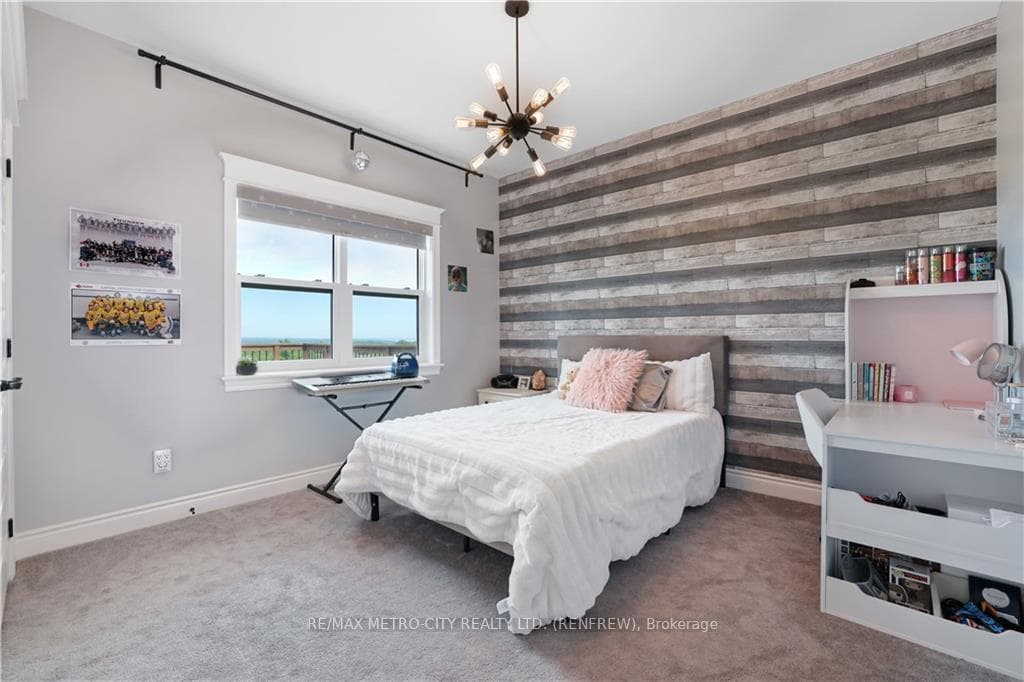 688B STORYLAND Road photo 21
