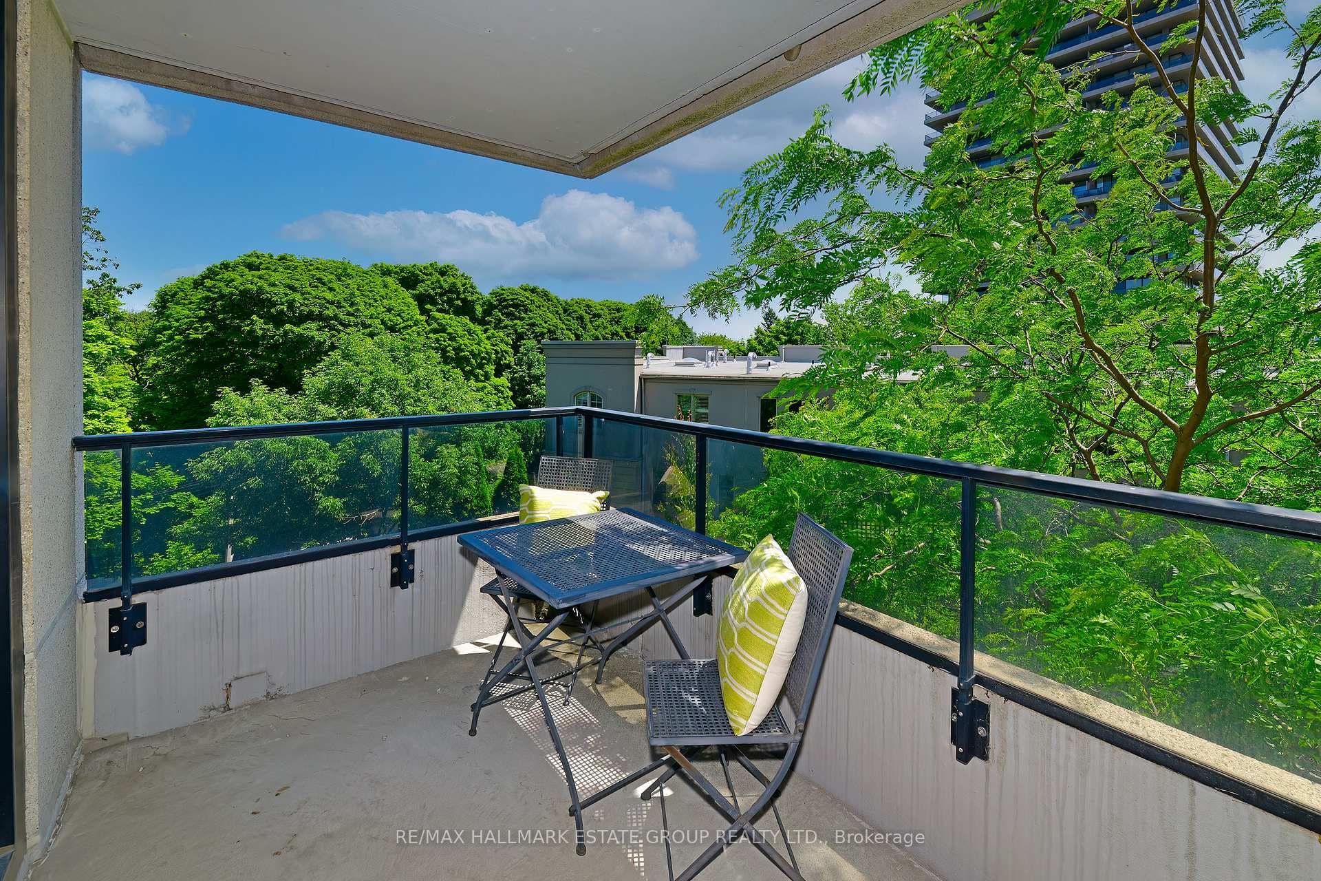 38 Avoca Avenue Unit 403 photo 39