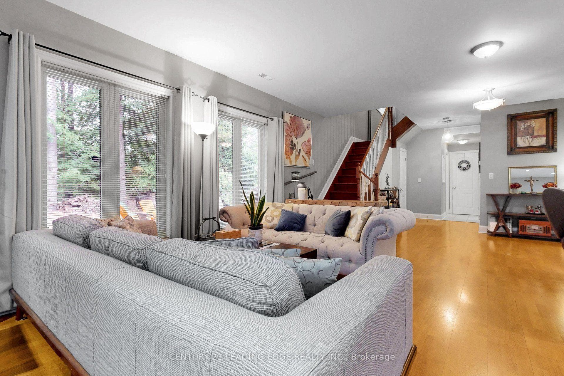 72 Bolsover Road photo 10