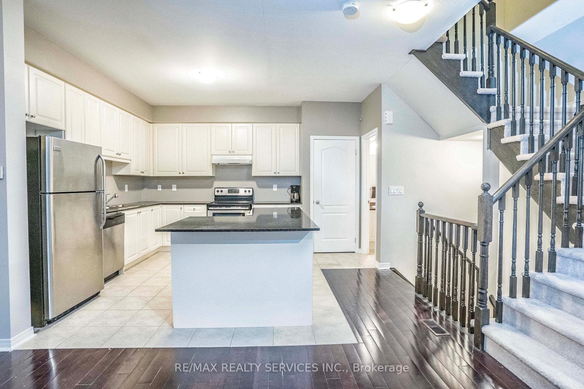 6 Birchfield Crescent photo 13