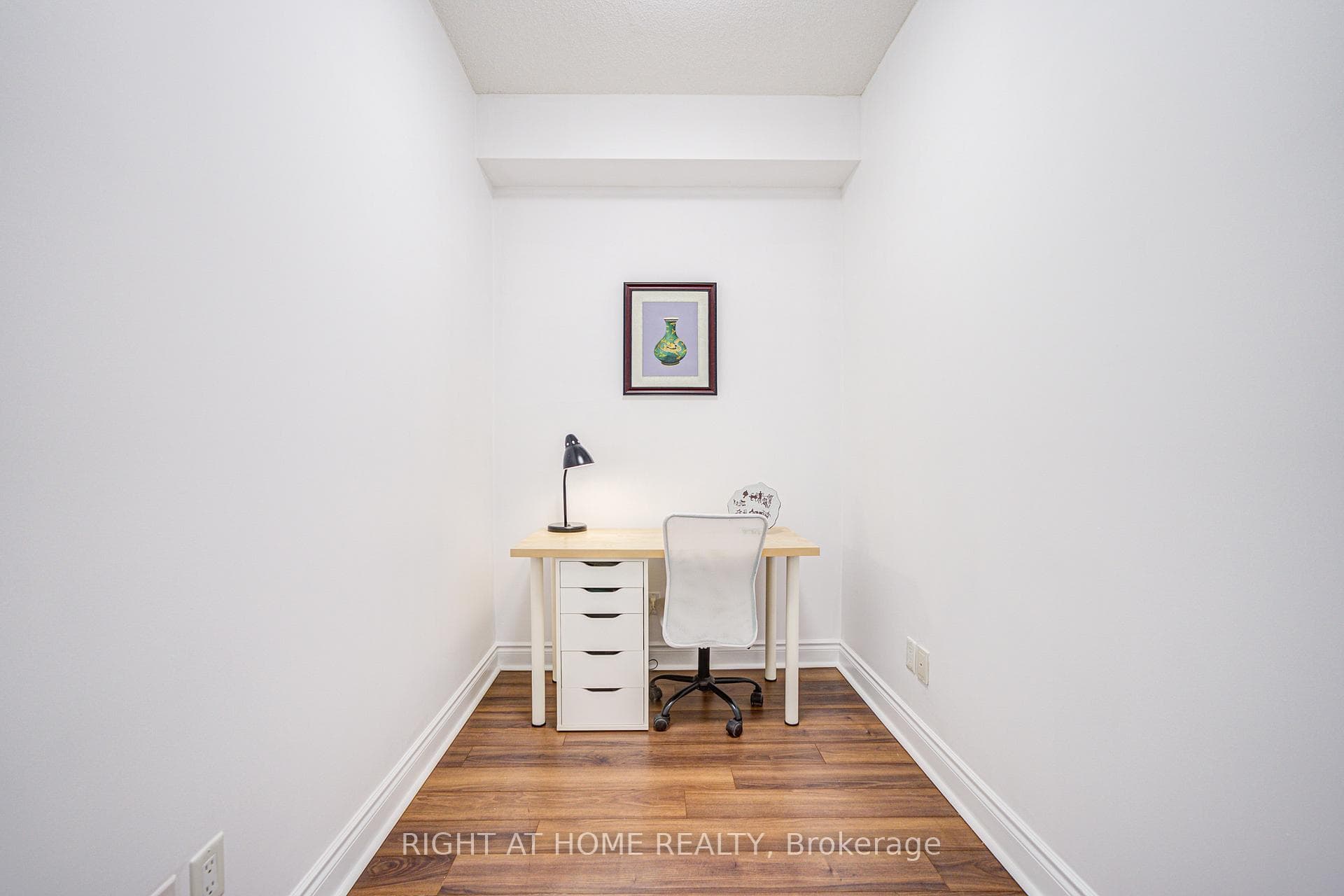 28 Ted Rogers Way Unit 3008 photo 7