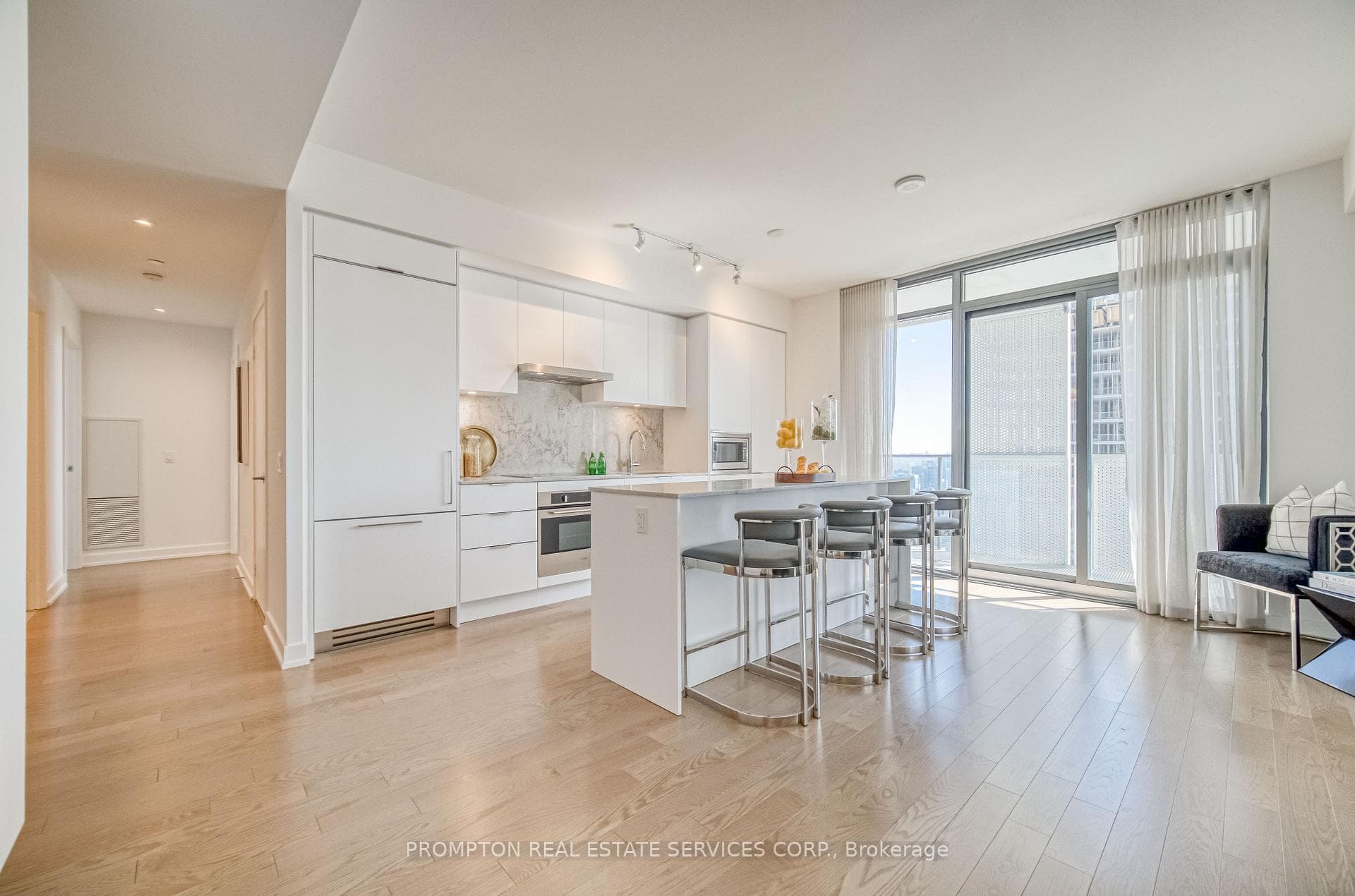20 Lombard Street Unit 3902 photo 6
