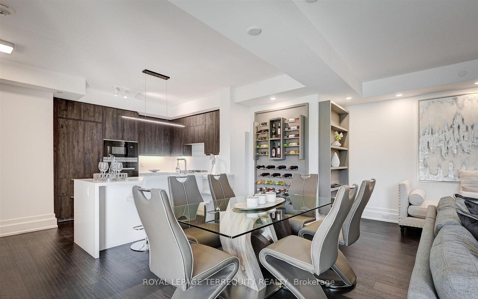 3 Southvale Drive Unit 401 photo 14