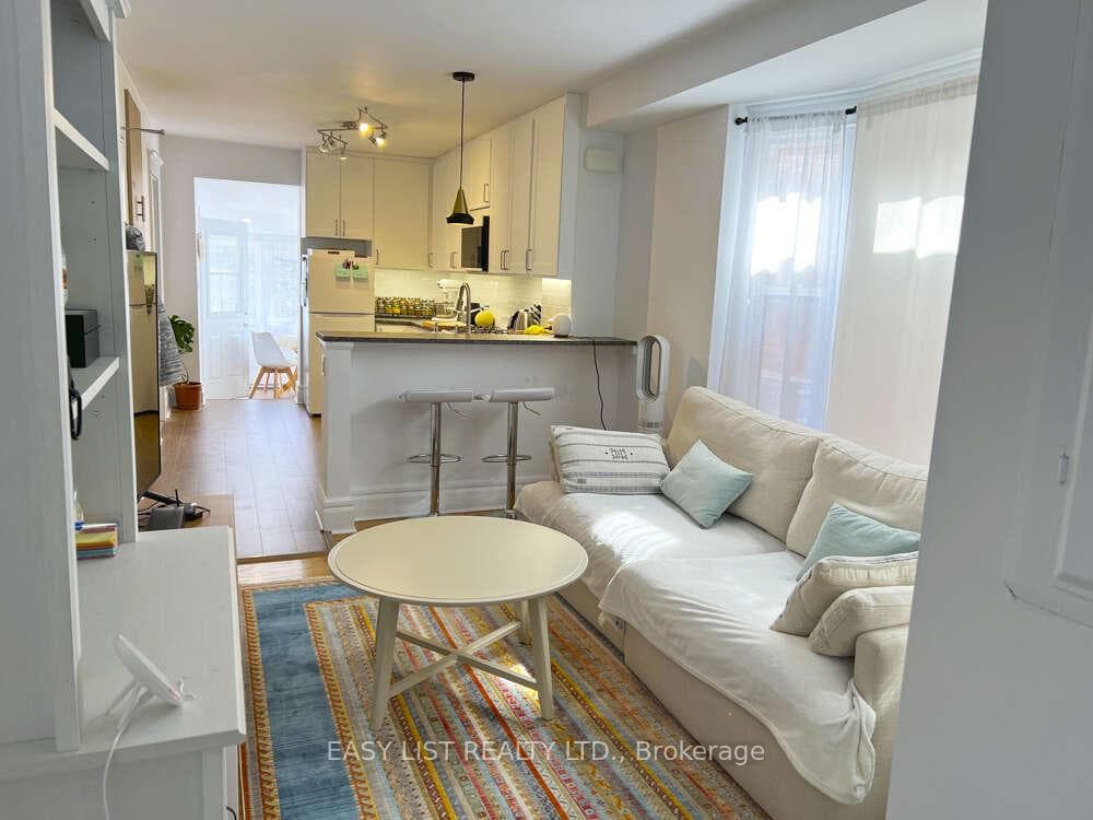 5 Garnock Avenue Unit 2 photo 6