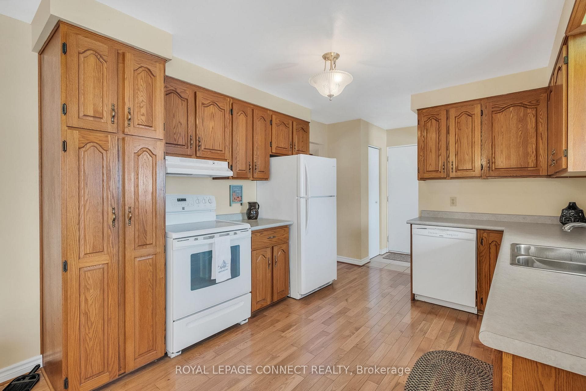 2674 Theatre Road photo 15