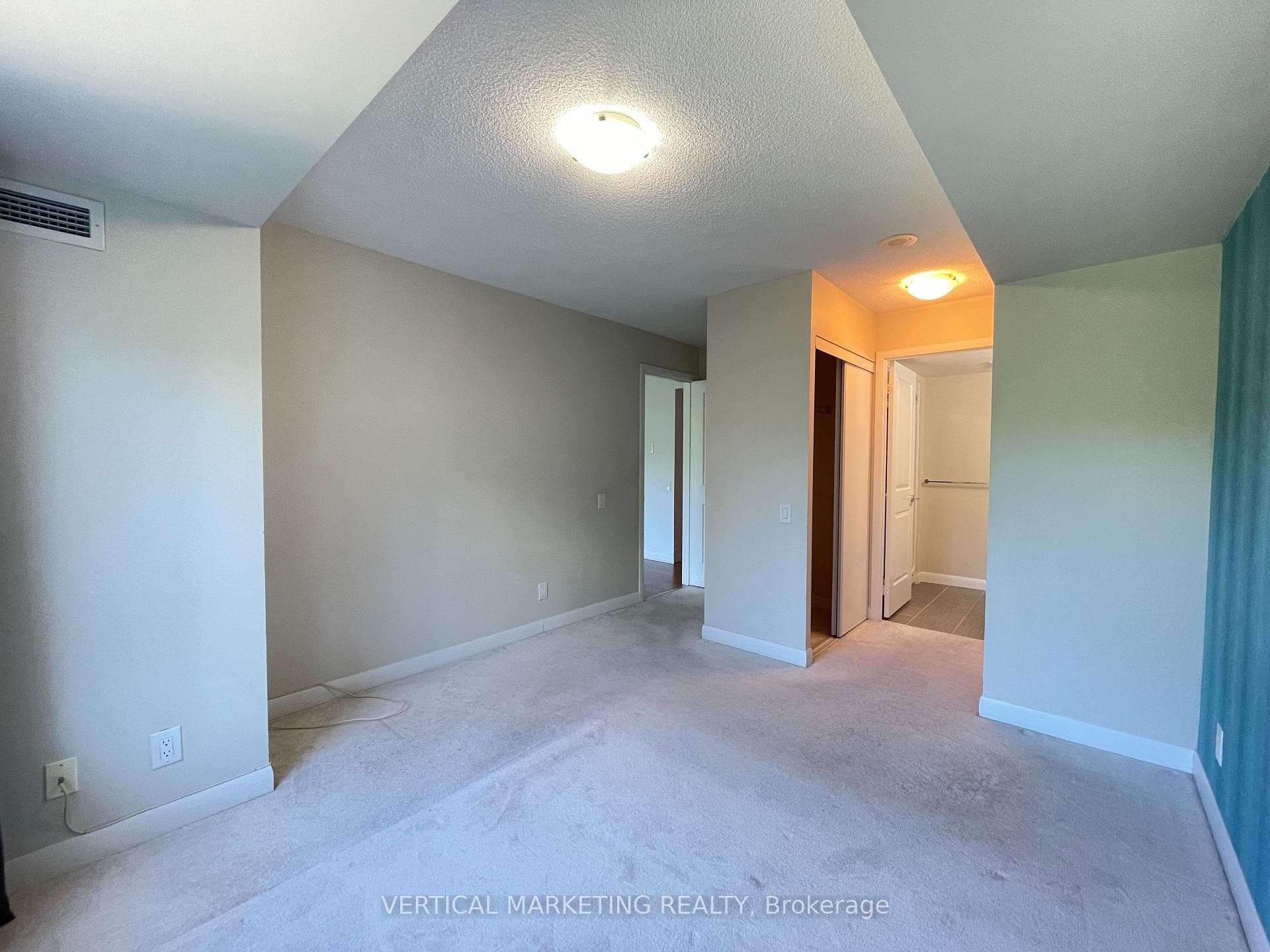 190 Borough Drive Unit 805 photo 13