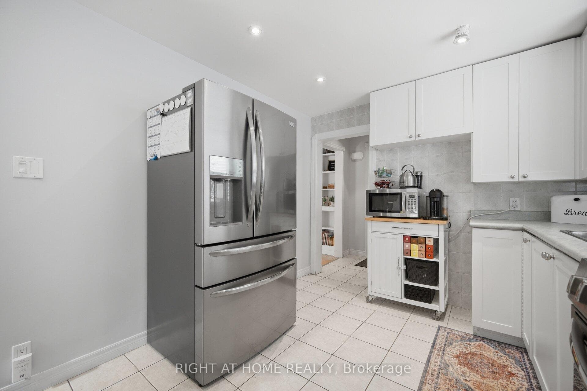 18 Vanbrugh Avenue photo 7