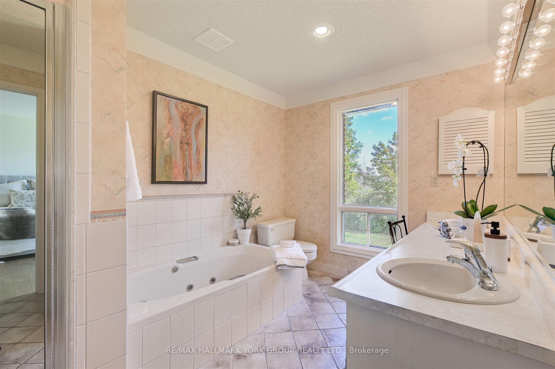5-Piece Primary Ensuite