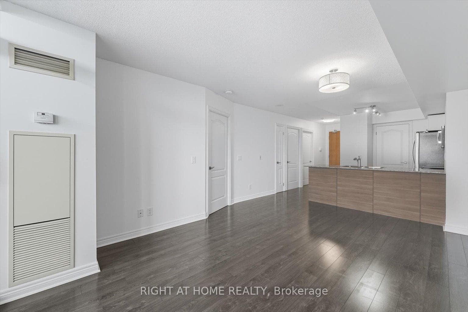 50 Disera Drive Unit 509 photo 15
