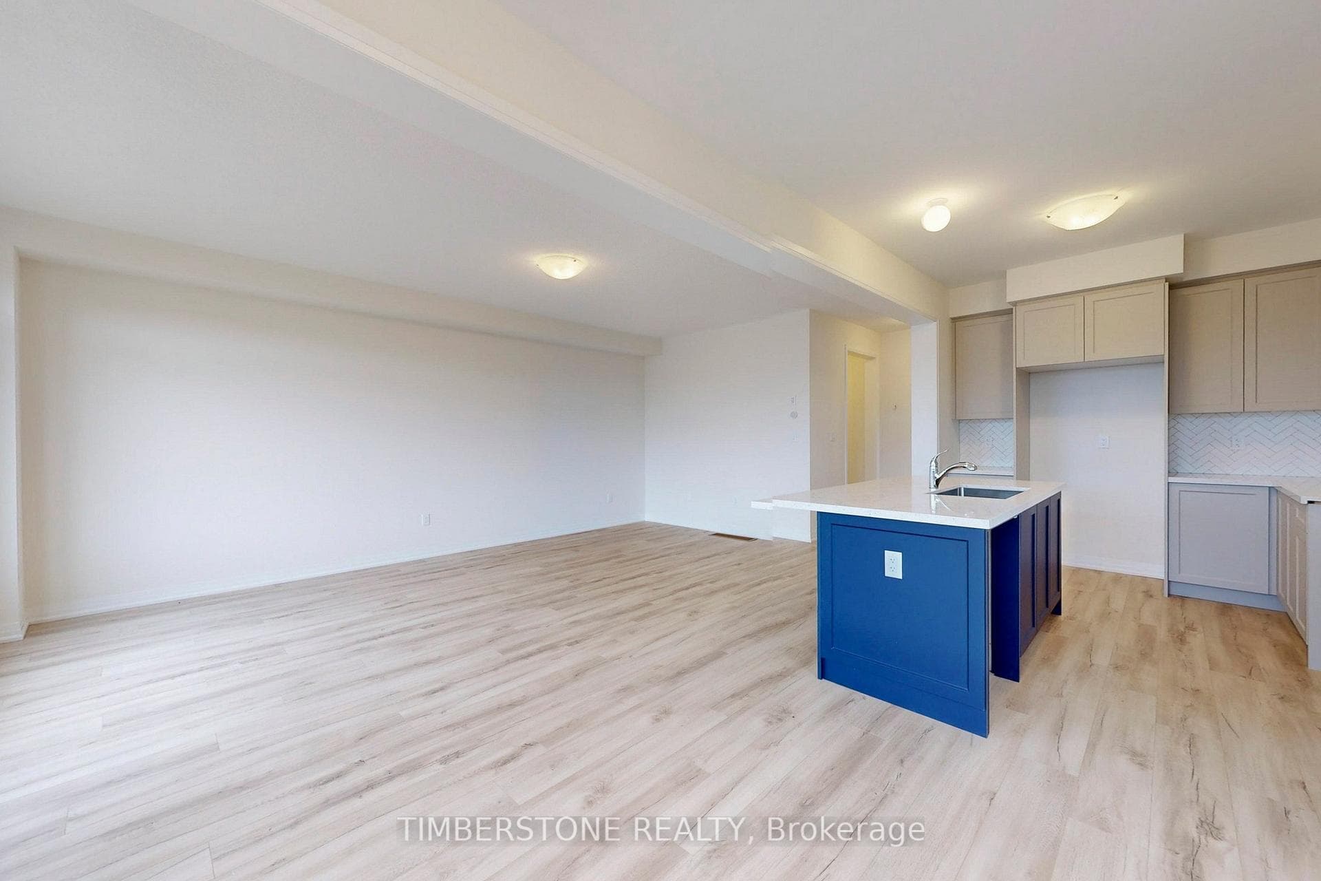 1067 Cameo Street photo 6