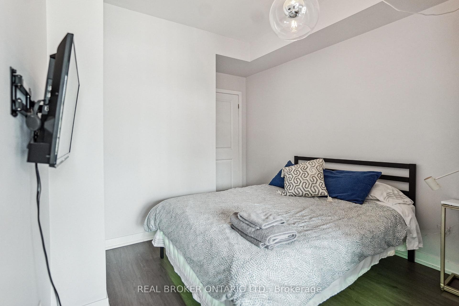 105 George Street Unit 314 photo 13