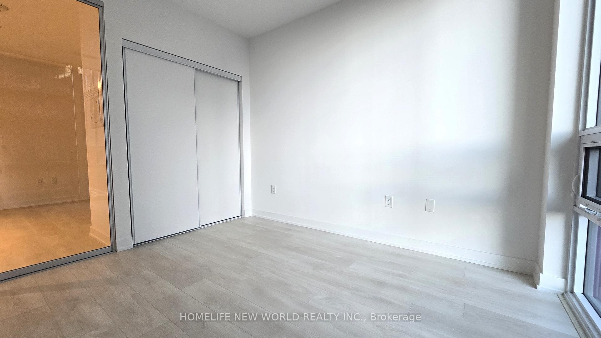 127 Broadway Avenue Unit 609 photo 5