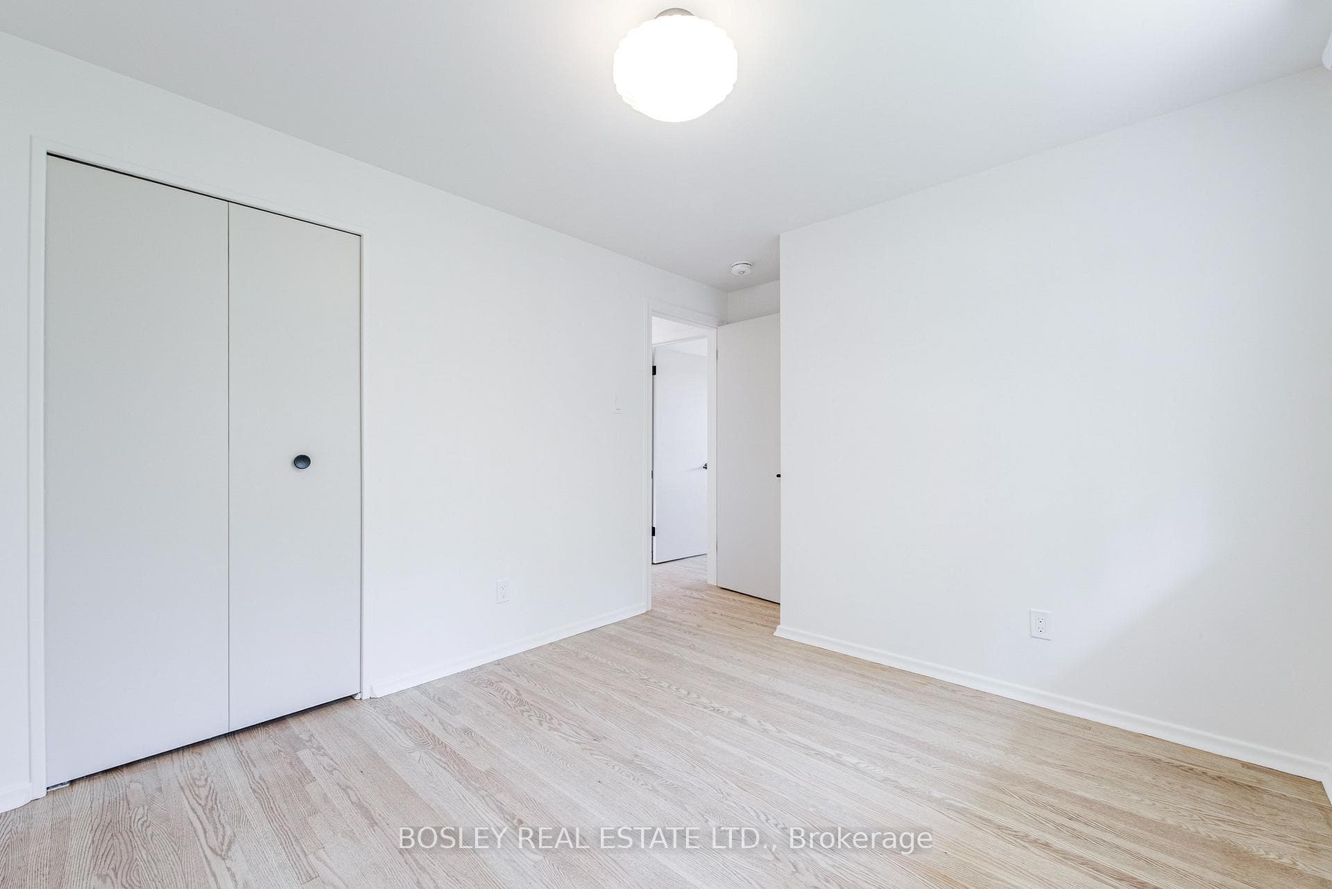33 Forestbrook Crescent photo 33
