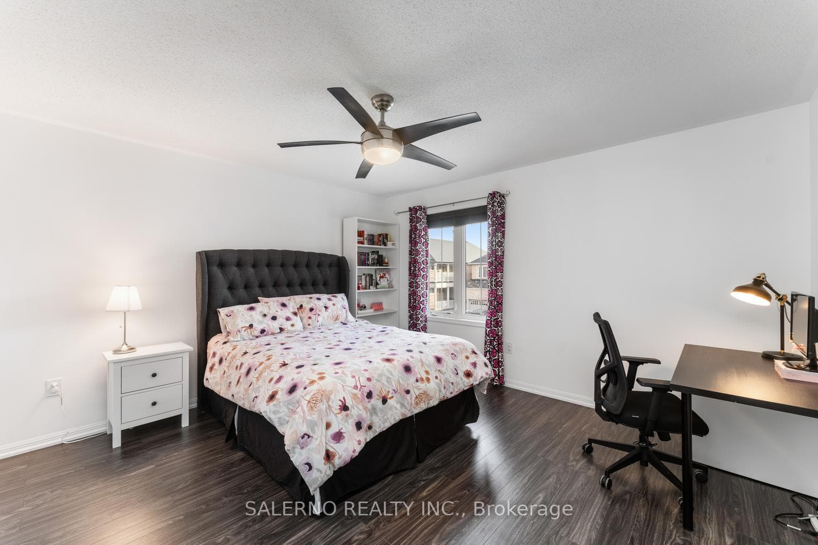 1052 Kelman Court photo 22