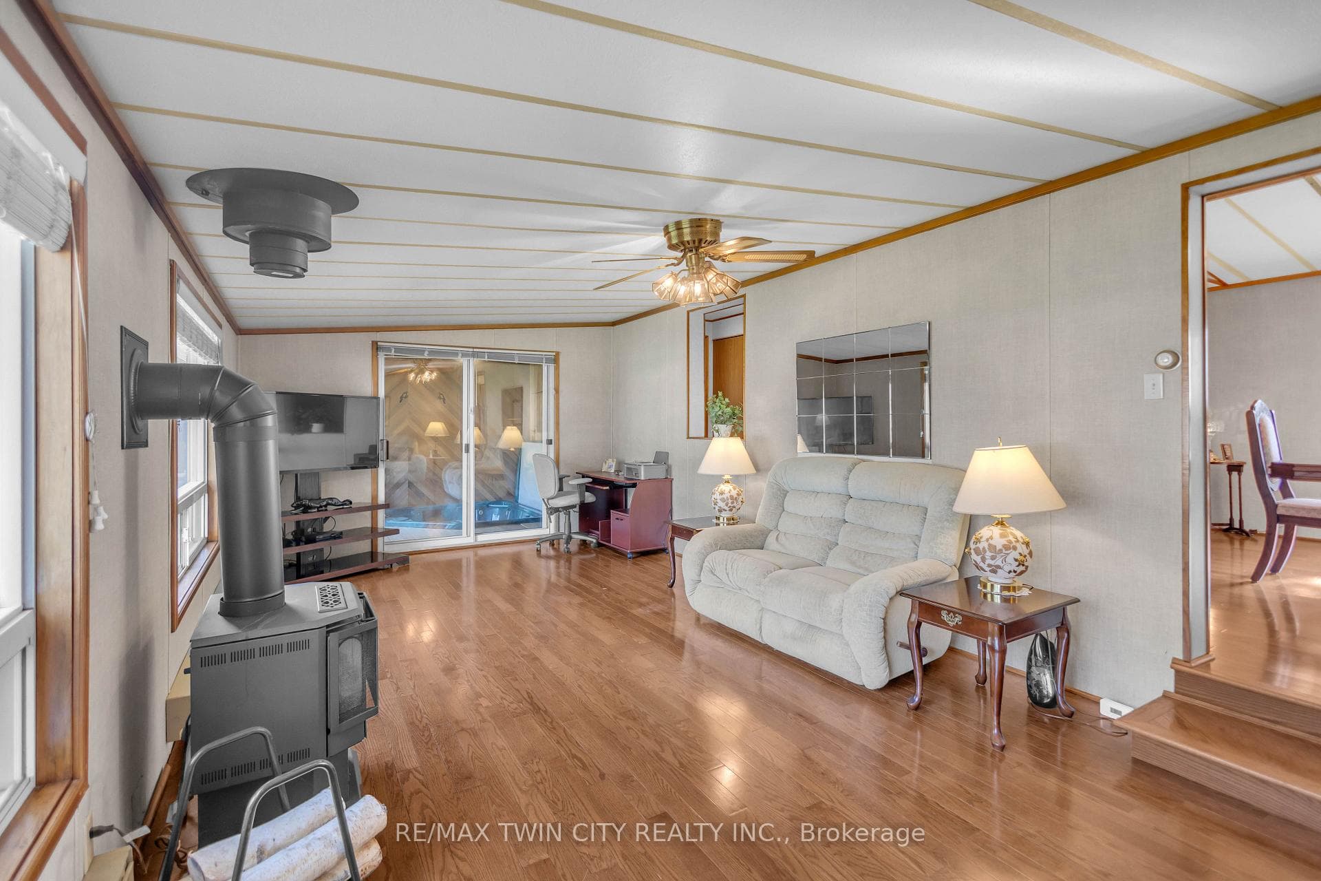673 Brant Waterloo Road Unit 505 photo 14